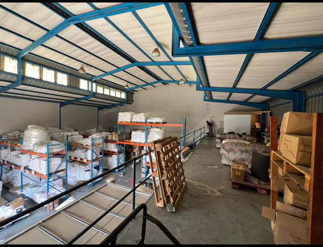 350M² WAREHOUSE TO LET IN LASER PARK